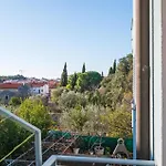 아파트 2 Bedroom Gorgeous In 로비니
