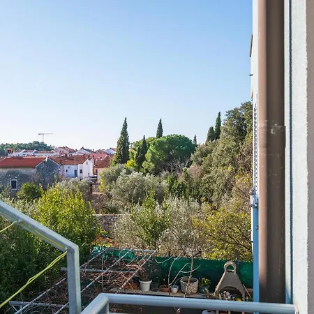 Apartmán 2 Bedroom Cozy Apartment In Rovinj Rovinj